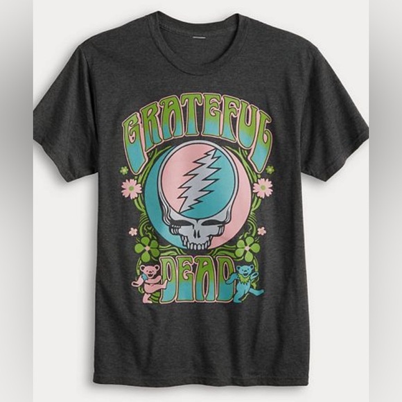 Grateful Dead Tops - NWT-Grateful Dead Graphic T-Shirt - Gray
Classic graphic logo, stunning colors